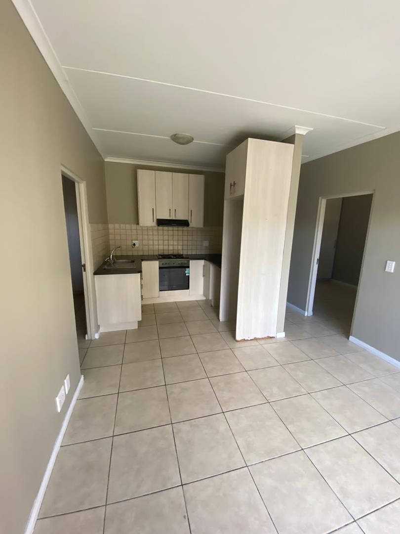 To Let 2 Bedroom Property for Rent in Maitland Western Cape